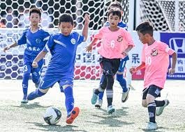 本菲卡客场2-0阿贾克斯，萨穆埃尔-达尔、巴雷罗建功